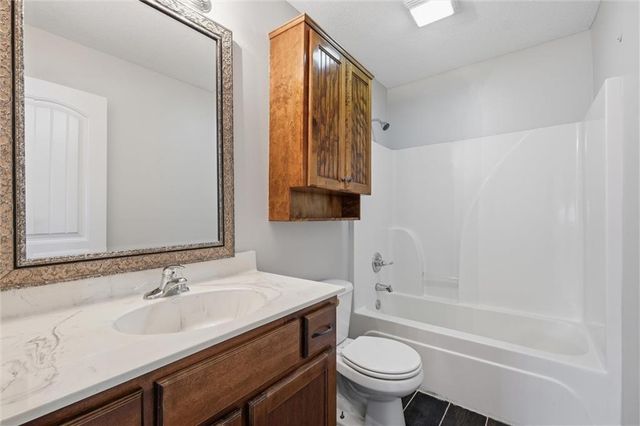 406 Timbercreek Drive, Belton, MO 64012