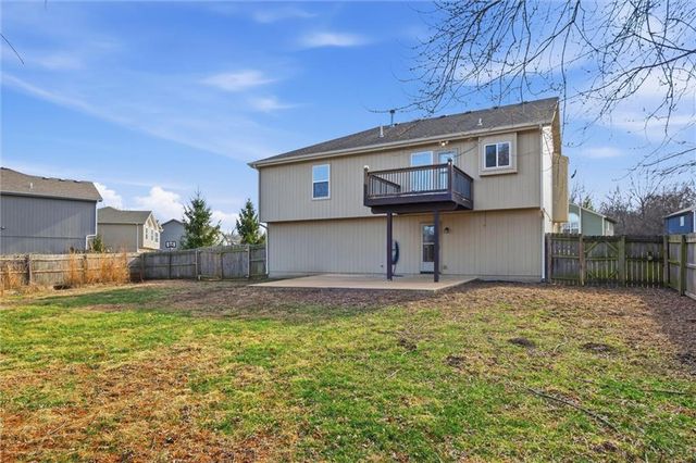 406 Timbercreek Drive, Belton, MO 64012