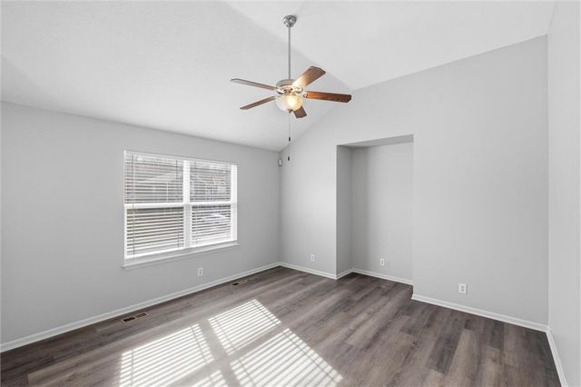 406 Timbercreek Drive, Belton, MO 64012