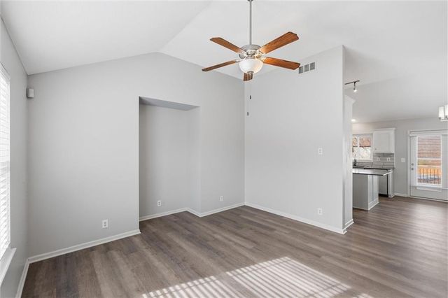 406 Timbercreek Drive, Belton, MO 64012