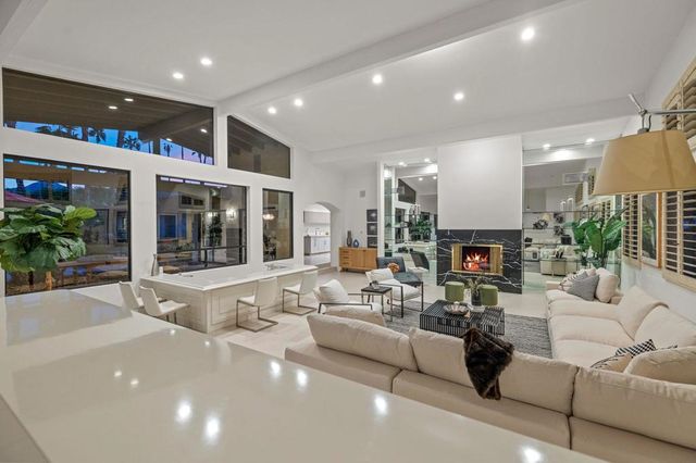 73717 Agave Lane, Palm Desert, CA 92260