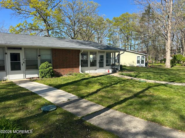 103F Edinburgh Lane, Lakewood, NJ 08701