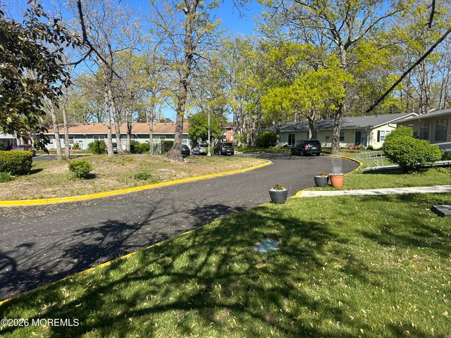 103F Edinburgh Lane, Lakewood, NJ 08701