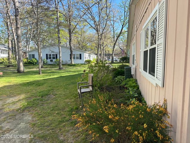 103F Edinburgh Lane, Lakewood, NJ 08701