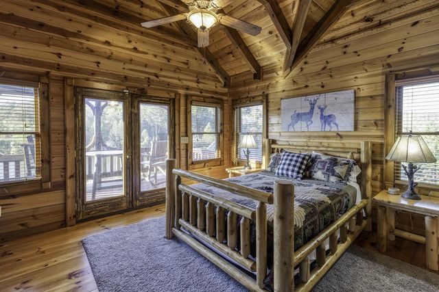 110 Green Valley Trail, Mineral Bluff, GA 30559