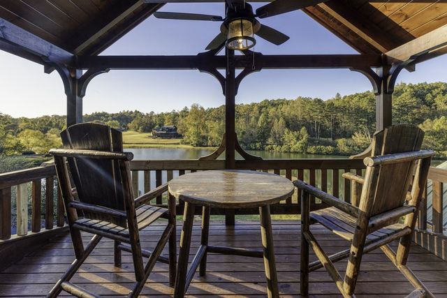 110 Green Valley Trail, Mineral Bluff, GA 30559