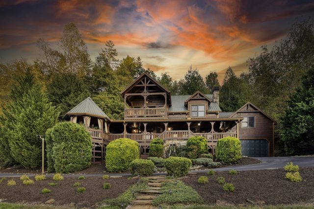 110 Green Valley Trail, Mineral Bluff, GA 30559