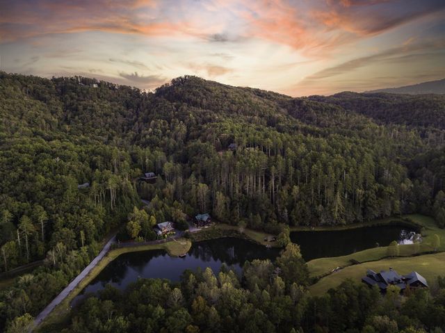 110 Green Valley Trail, Mineral Bluff, GA 30559