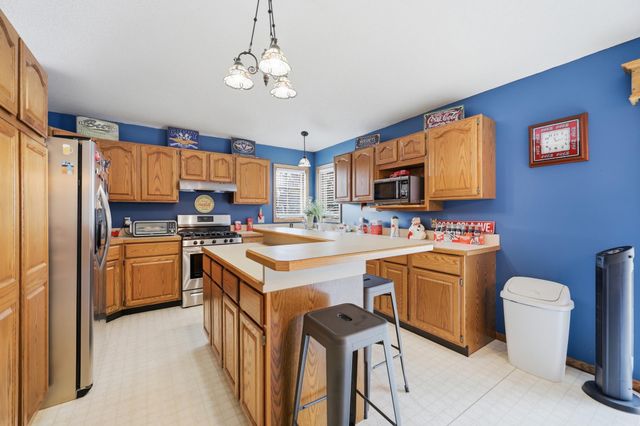 16532 Verdin Street NW, Andover, MN 55304