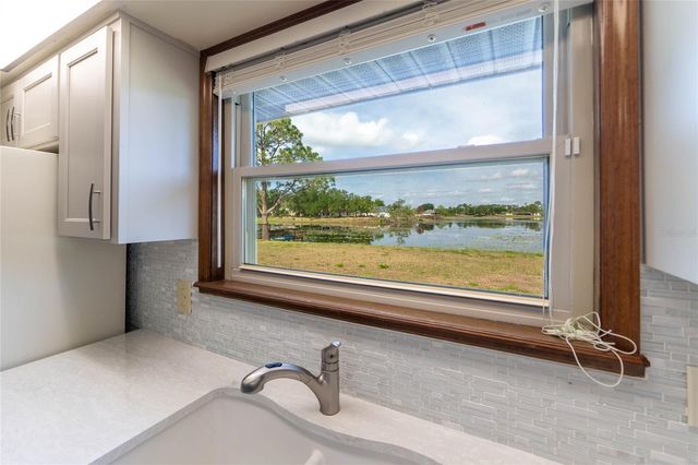 1020 AVIS LANE, Deltona, FL 32738