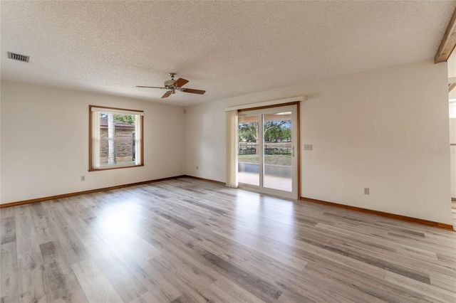 1020 AVIS LANE, Deltona, FL 32738