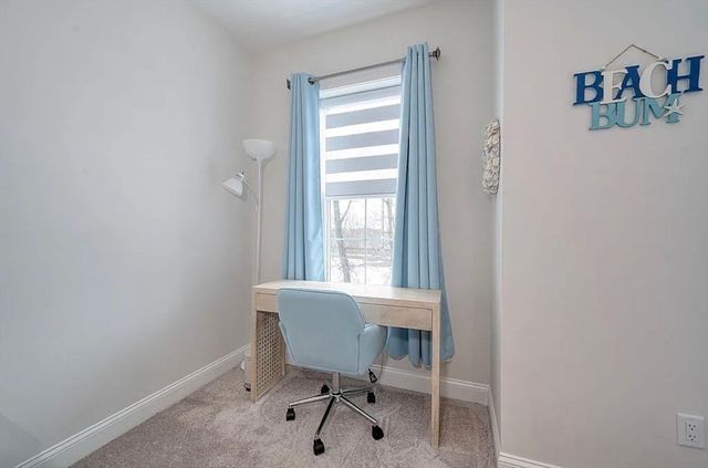 50 Coppersmith Way 302, Canton, MA 02021