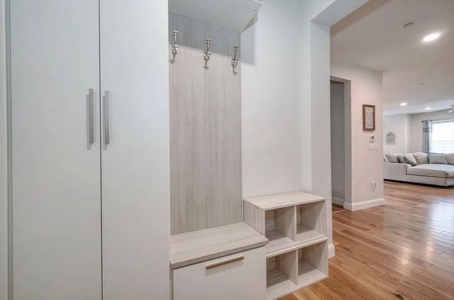 50 Coppersmith Way 302, Canton, MA 02021