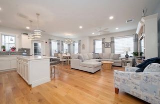 50 Coppersmith Way 302, Canton, MA 02021