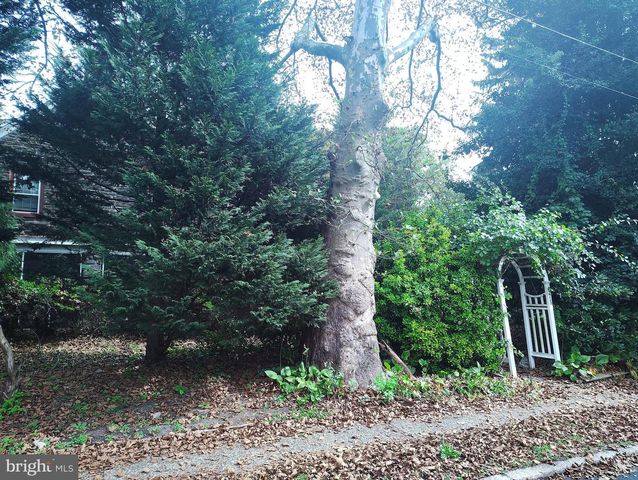 625 CHELTEN HILLS DR, Elkins Park, PA 19027