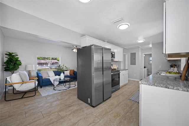 317 ELIZABETH AVENUE, Clearwater, FL 33759