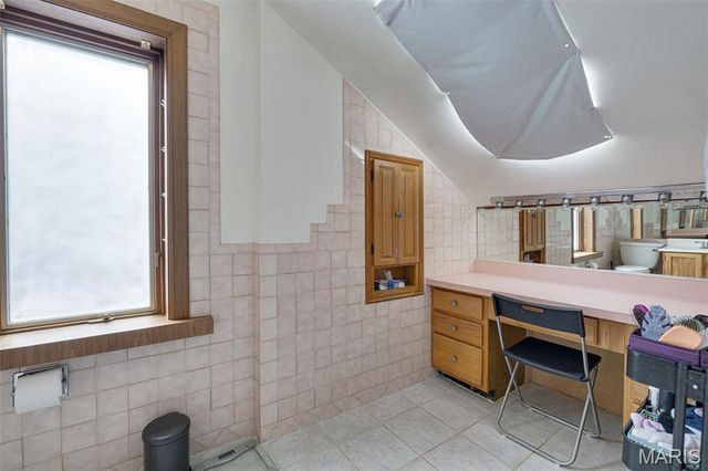 5245 Robert Avenue, St Louis, MO 63109