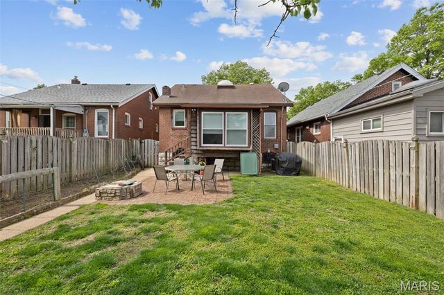 5245 Robert Avenue, St Louis, MO 63109
