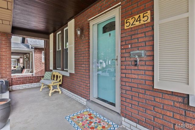 5245 Robert Avenue, St Louis, MO 63109
