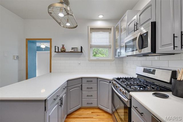 5245 Robert Avenue, St Louis, MO 63109