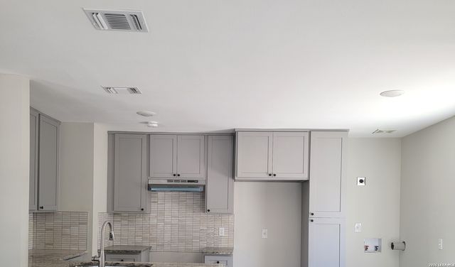 614 Sewanee, San Antonio, TX 78210