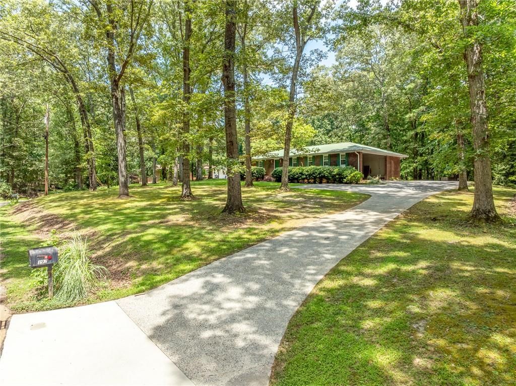 192 Saxon Court, Canton, GA 30114