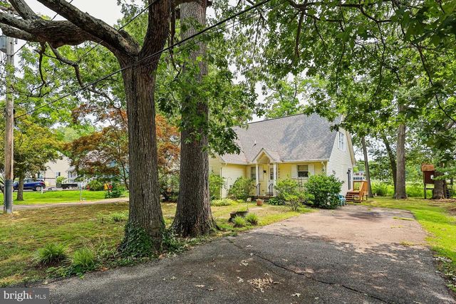 5078 LERCH DR, Shady Side, MD 20764