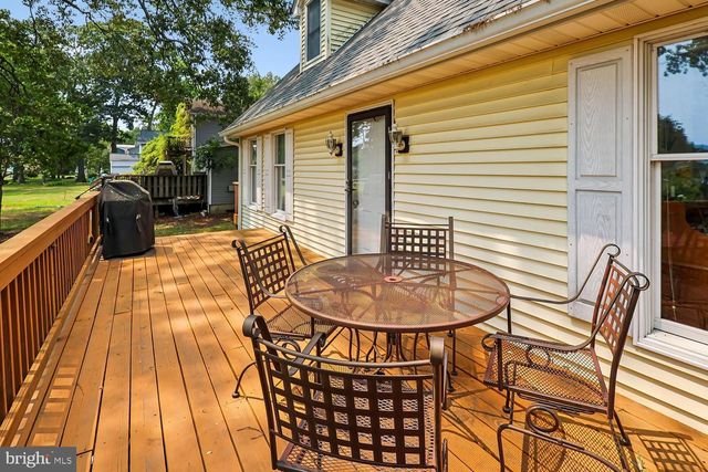 5078 LERCH DR, Shady Side, MD 20764