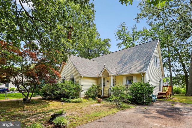 5078 LERCH DR, Shady Side, MD 20764