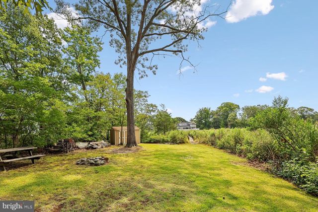 5078 LERCH DR, Shady Side, MD 20764