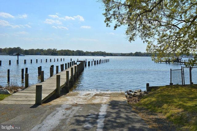 5078 LERCH DR, Shady Side, MD 20764