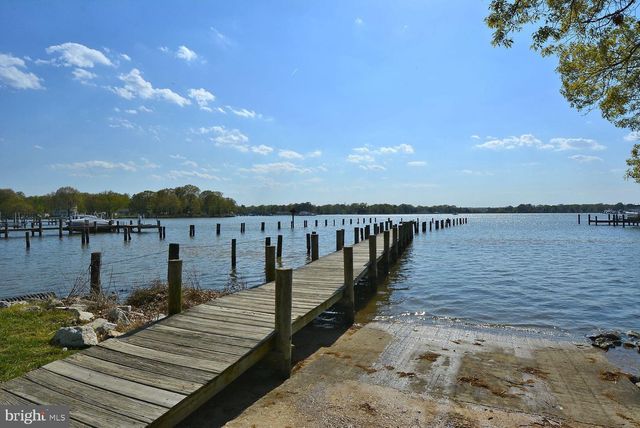 5078 LERCH DR, Shady Side, MD 20764