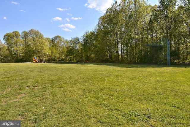 5078 LERCH DR, Shady Side, MD 20764