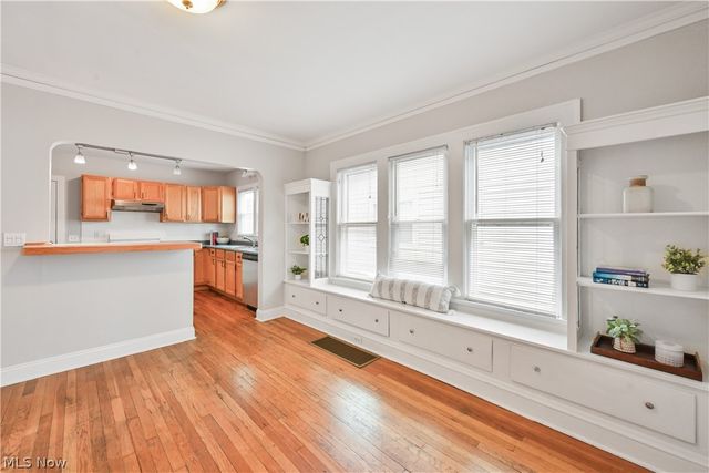 2131 Wascana Avenue, Lakewood, OH 44107