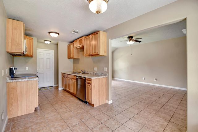 10731 Royal Terrell Drive, Conroe, TX 77303
