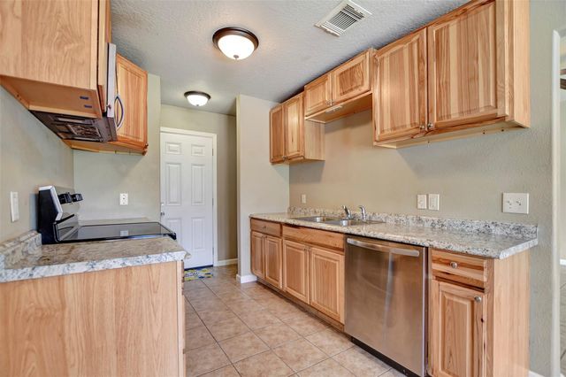 10731 Royal Terrell Drive, Conroe, TX 77303