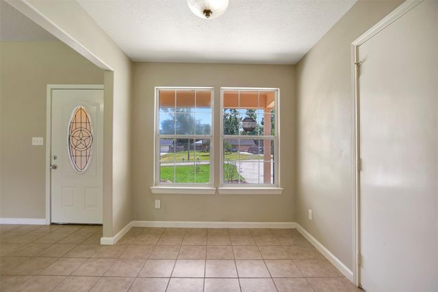 10731 Royal Terrell Drive, Conroe, TX 77303