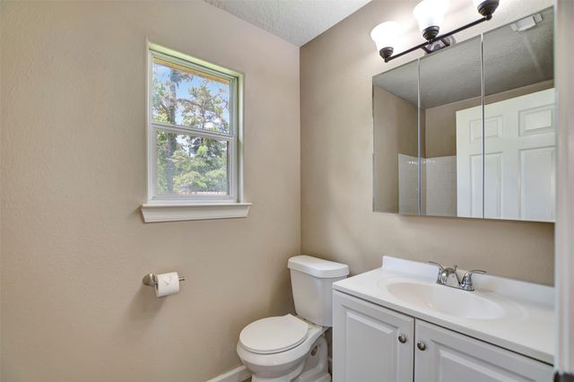 10731 Royal Terrell Drive, Conroe, TX 77303