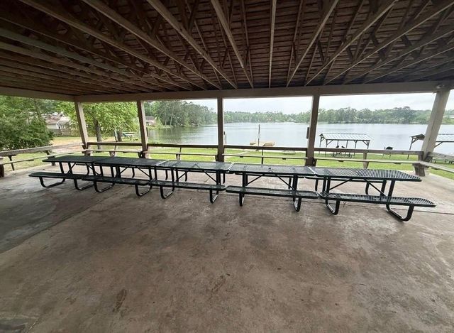10731 Royal Terrell Drive, Conroe, TX 77303