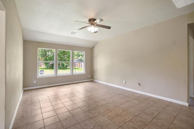 10731 Royal Terrell Drive, Conroe, TX 77303