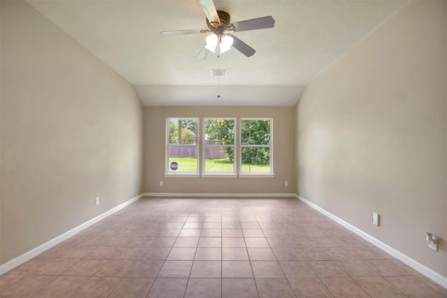 10731 Royal Terrell Drive, Conroe, TX 77303