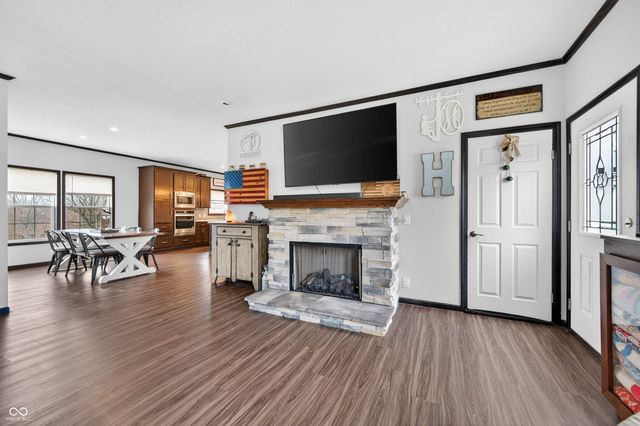 7408 N Tree Farm Road, Solsberry, IN 47459