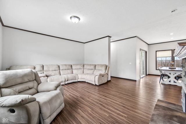 7408 N Tree Farm Road, Solsberry, IN 47459
