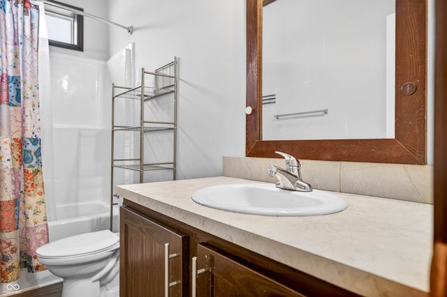 7408 N Tree Farm Road, Solsberry, IN 47459