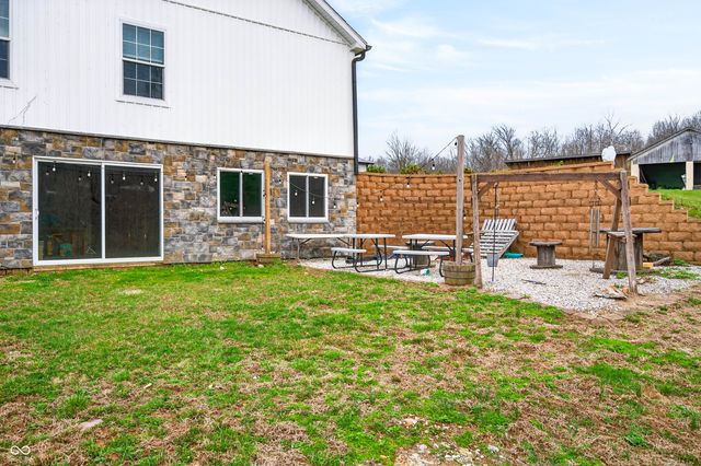 7408 N Tree Farm Road, Solsberry, IN 47459