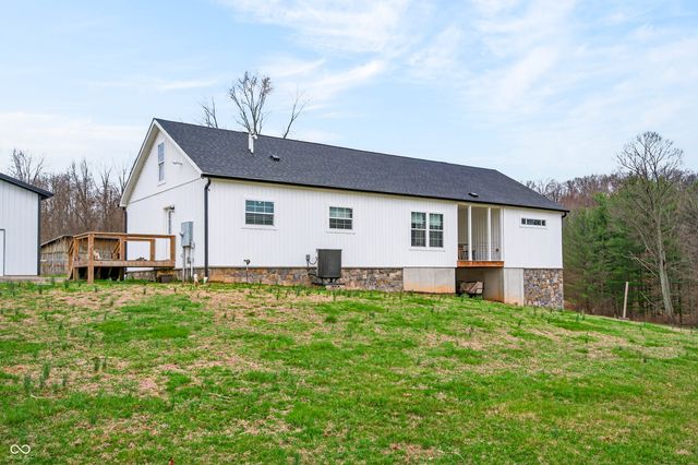 7408 N Tree Farm Road, Solsberry, IN 47459