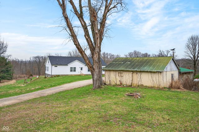 7408 N Tree Farm Road, Solsberry, IN 47459