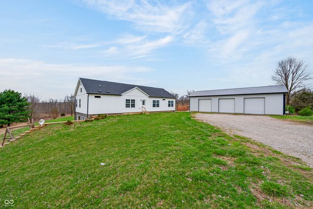 7408 N Tree Farm Road, Solsberry, IN 47459