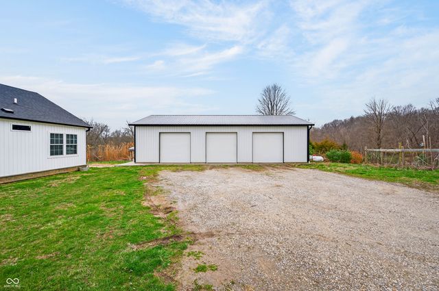 7408 N Tree Farm Road, Solsberry, IN 47459