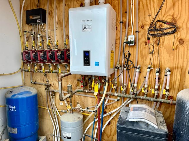 223 Bear Swamp Road, Peru, NY 12972